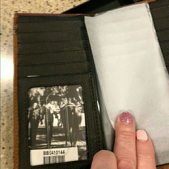 BNIB Rodeo wallet/ & key fob set - Picture 5 of 6